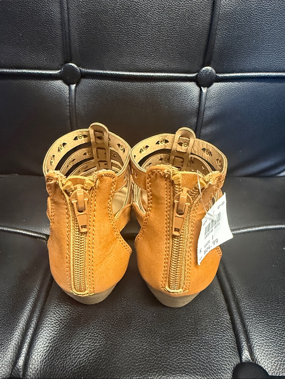(500) Girl’s Strappy Gladiator Sandals in Tan - Picture 5 of 7